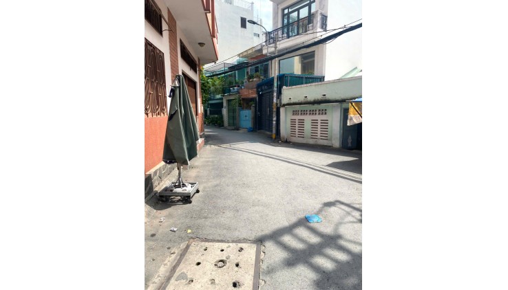 Nhà đẹp 4 tầng, Ô tô ngủ trong nhà, Tiếp Giáp Quận 1, 135m2sd Chỉ có 7,6 tỷ. Đường Bừi Hữu Nghĩa, Bình Thạnh, HXH, Chốt nhanh có nhà đón tết.